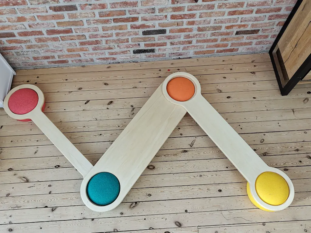 Product_balanceerplanken_trio_op stapelstenen_2.webp
